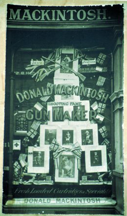 Donald Macintosh - page 21 Issue 28 (click the pic for an enlarged view)